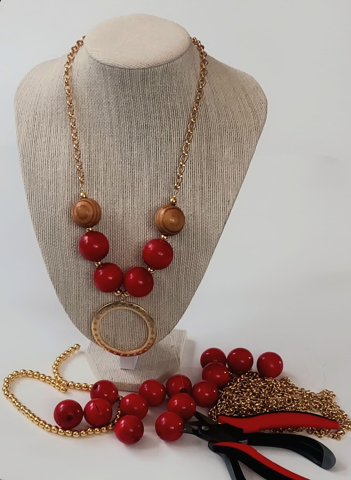 Collar abalorios de madera / Wooden necklace - Hubs Comprar Vender Online en Puerto Rico